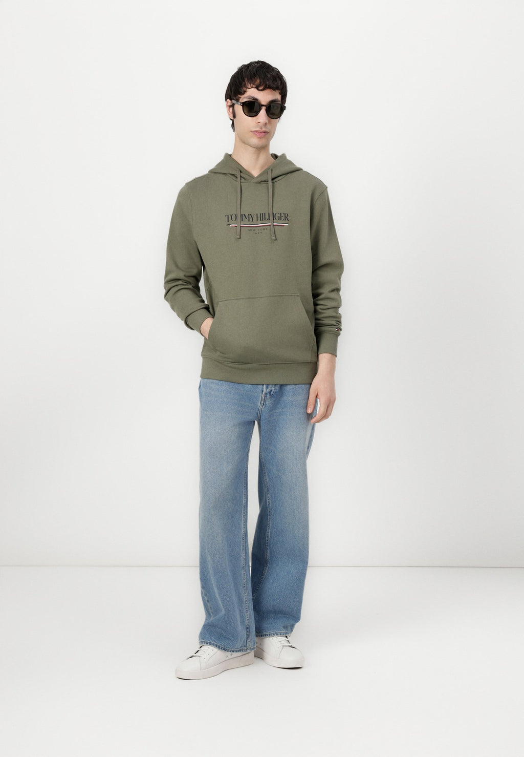 BRAND LOVE HOODIE Media 2