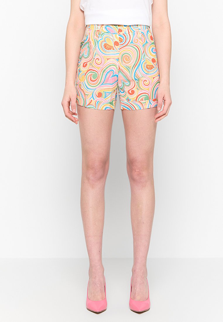 Love Moschino