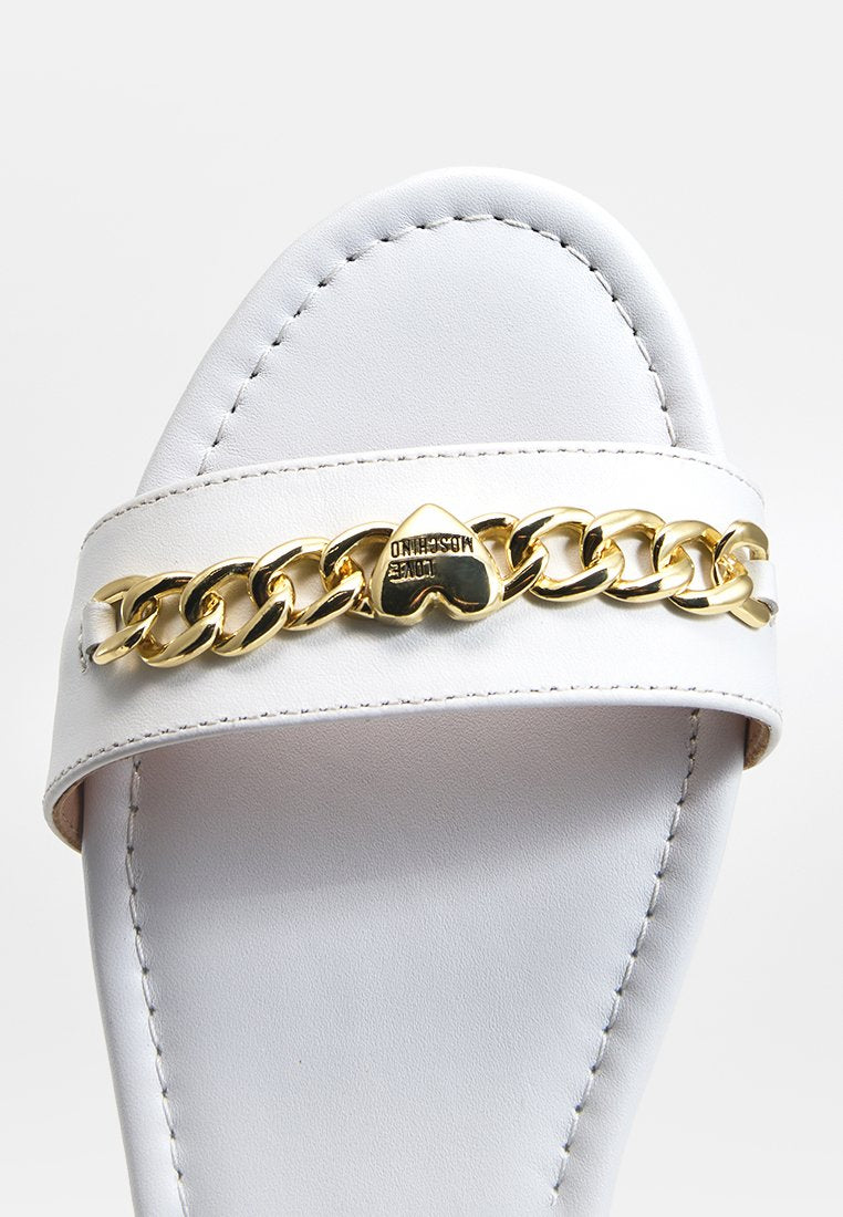 Love Moschino