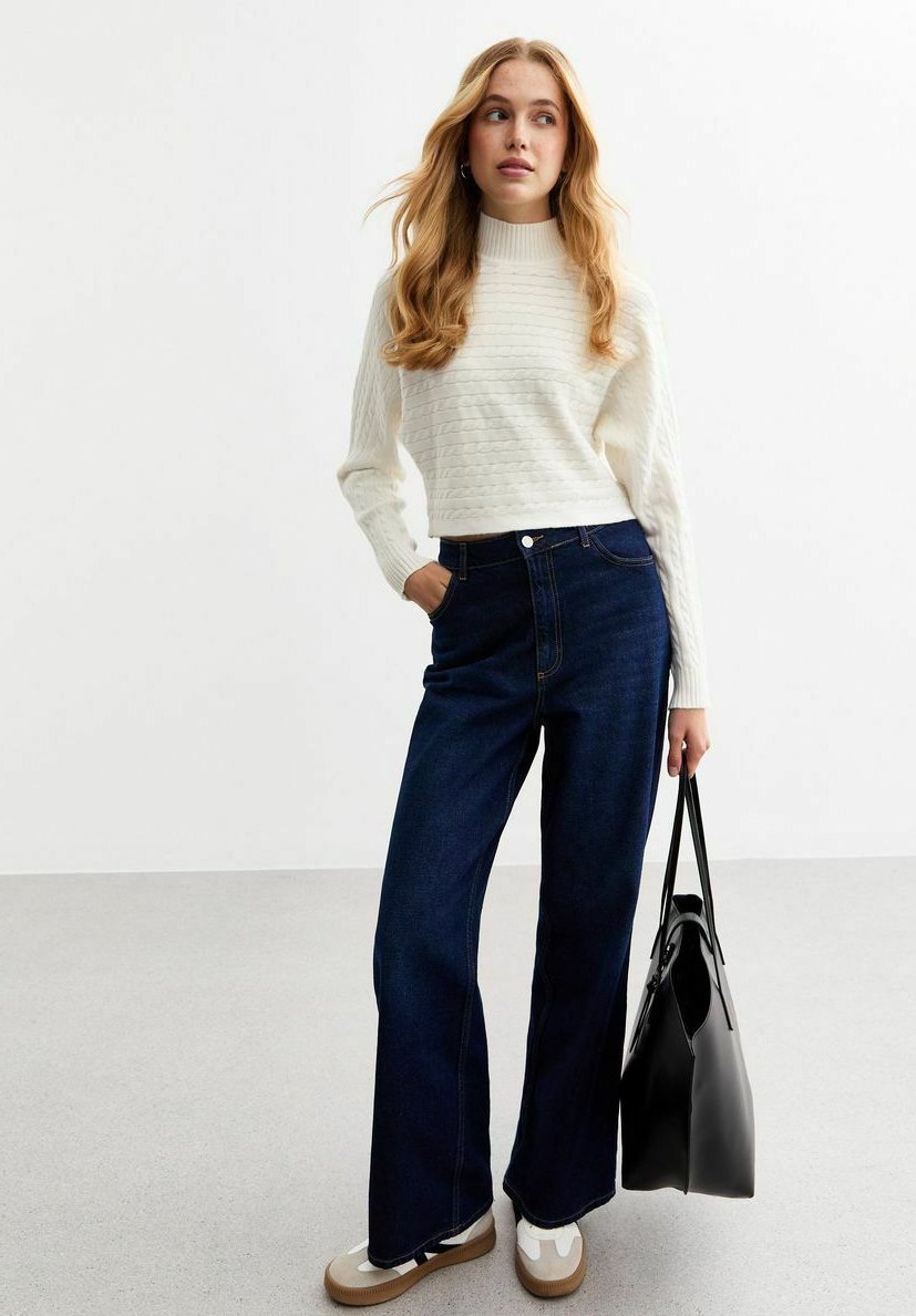New Look CABLE CROP