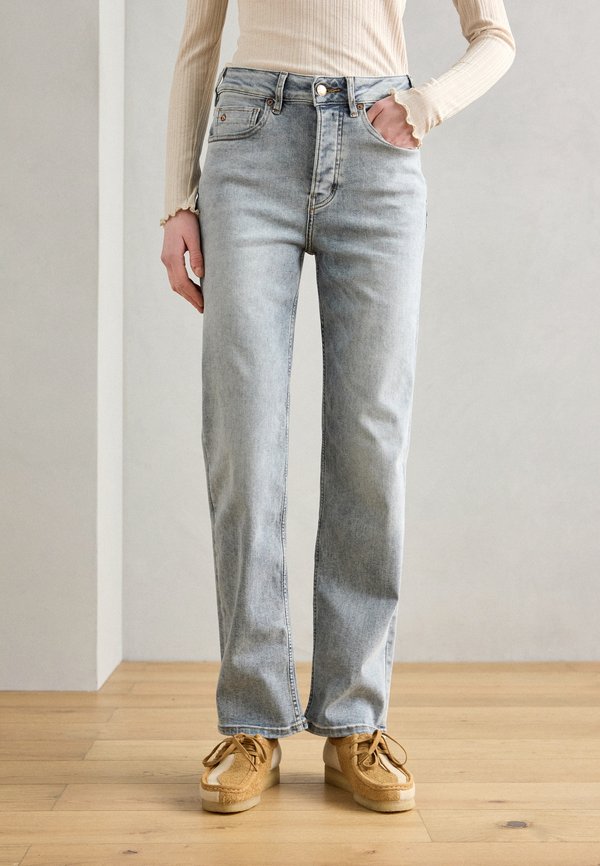 Scotch & Soda THE SKY