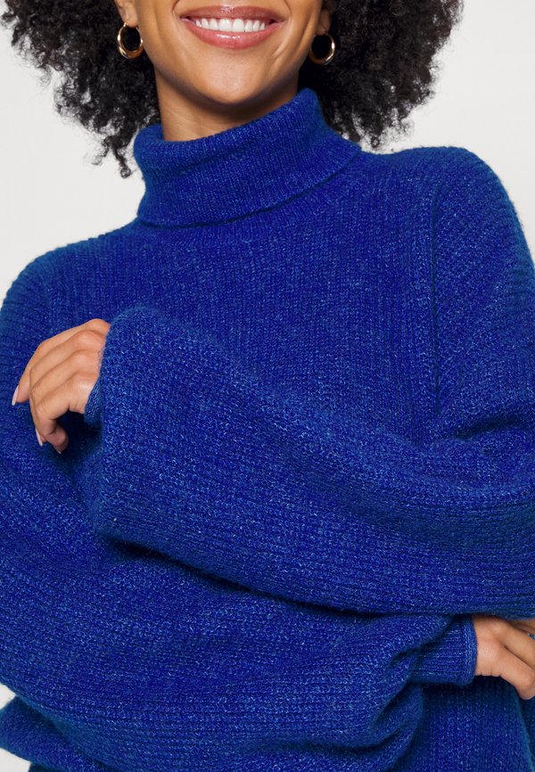 Vero Moda Petite VMYVONNE ROLLNECK ROLLEDGE