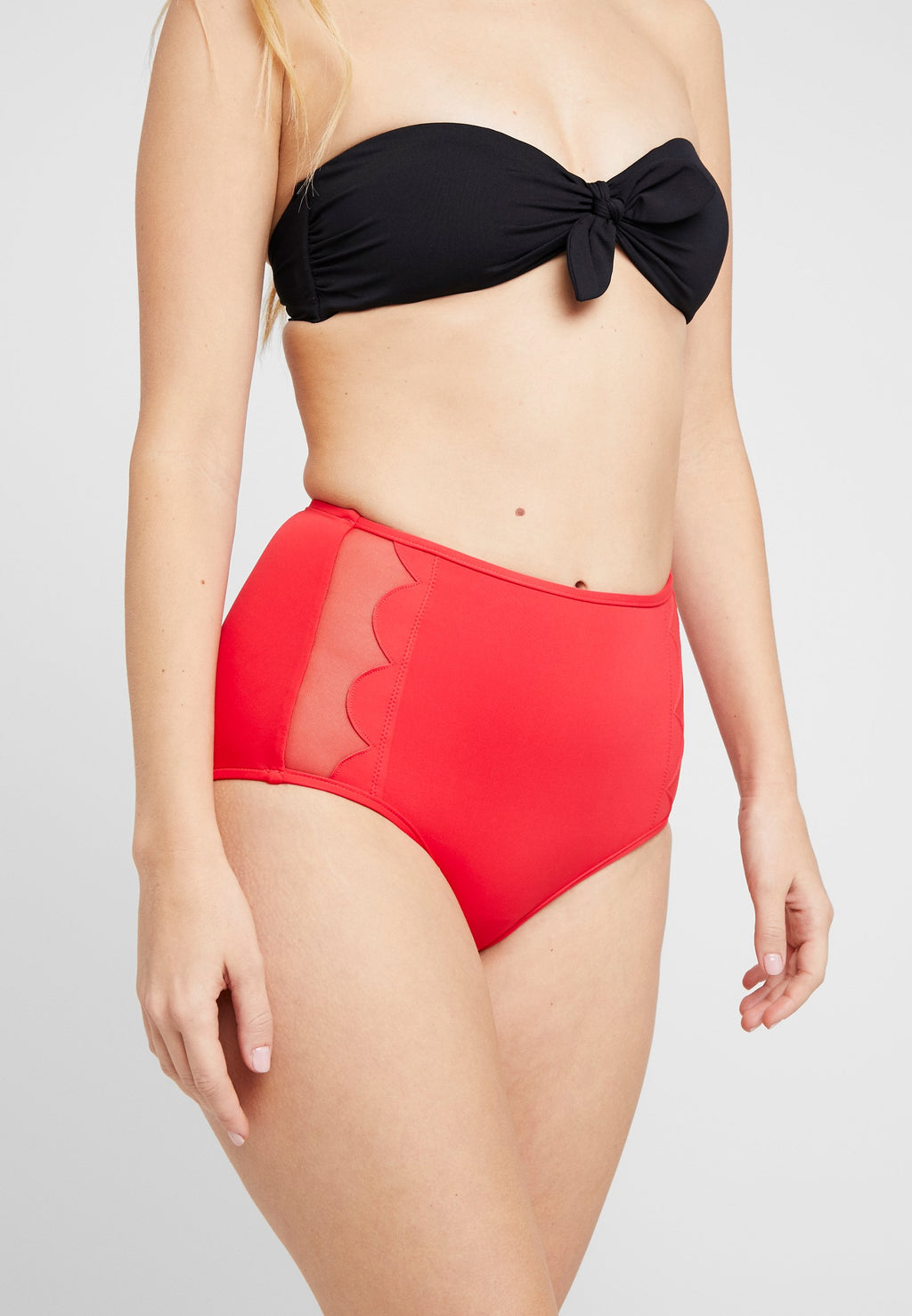 PETAL EDGE HIGH WAIST PANT Media 3