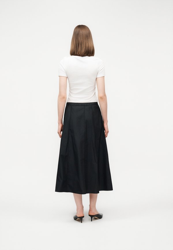 DKNY