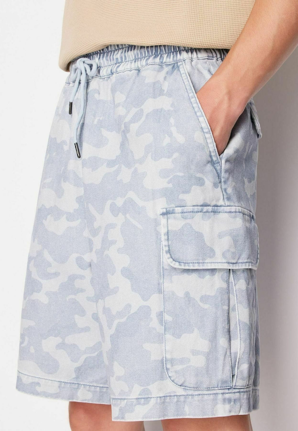 Armani Exchange Jeans Shorts Media 4