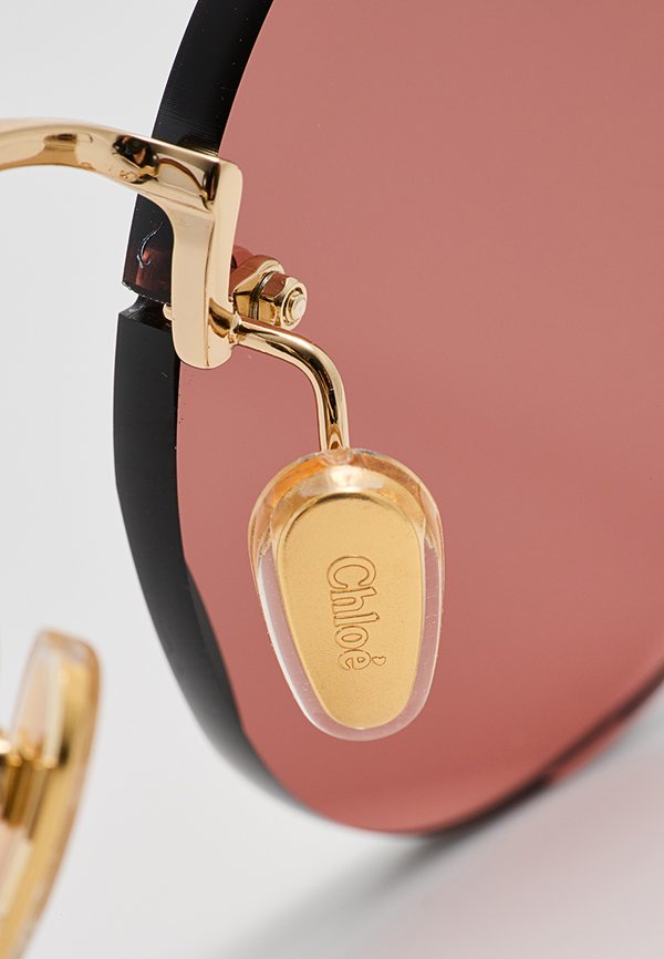 CHLOÉ