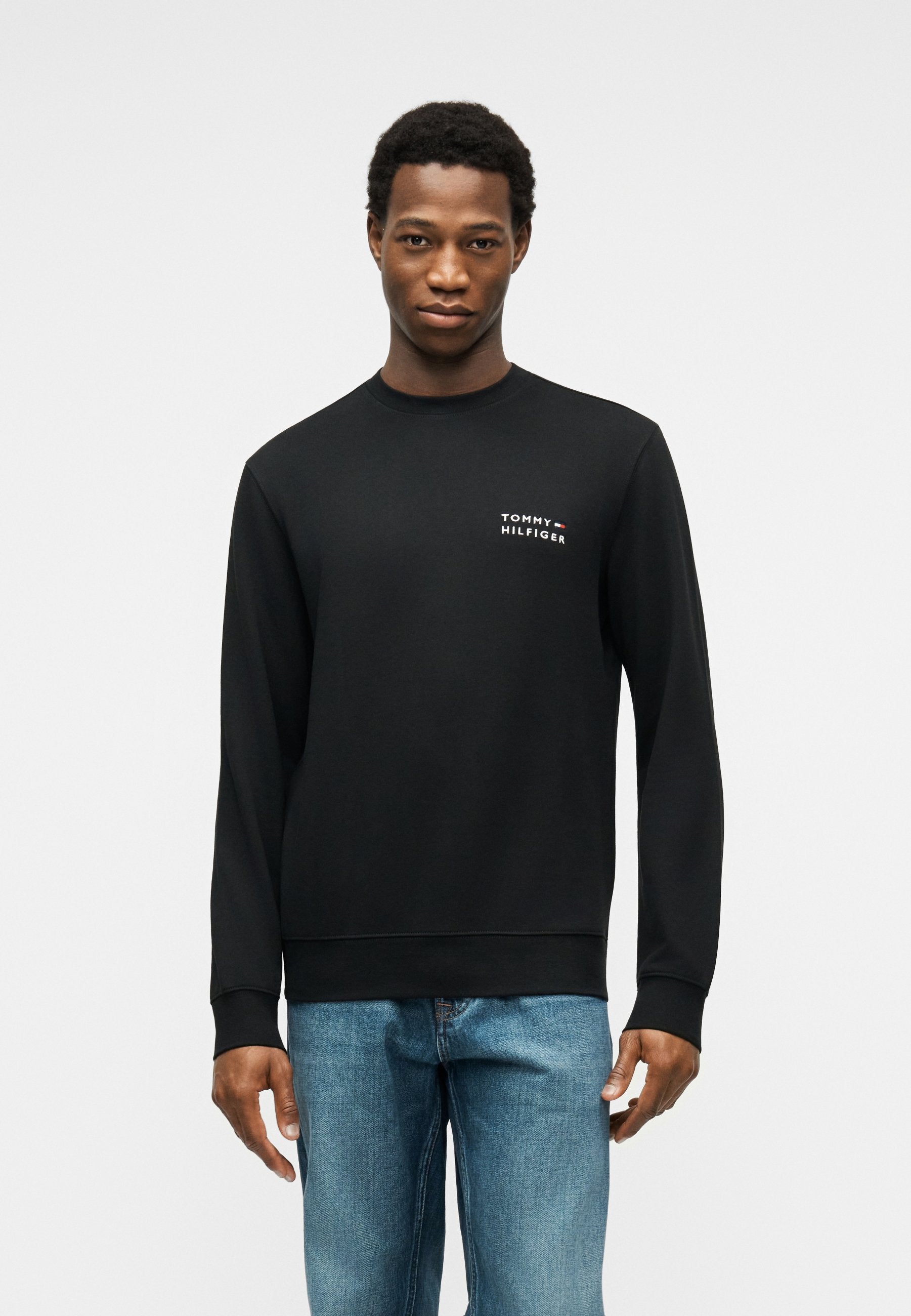 LOGO EMBROIDERY TERRY SWEATSHIRT Media 3