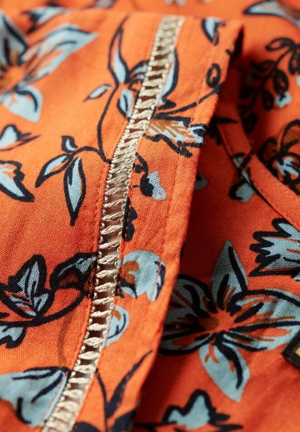 Superdry & Co PRINTED V-NECK MIDI TEA
