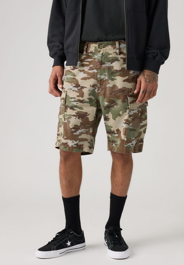 Levi's® CARRIER CARGO SHORT II - Shorts - olive/multi-colored