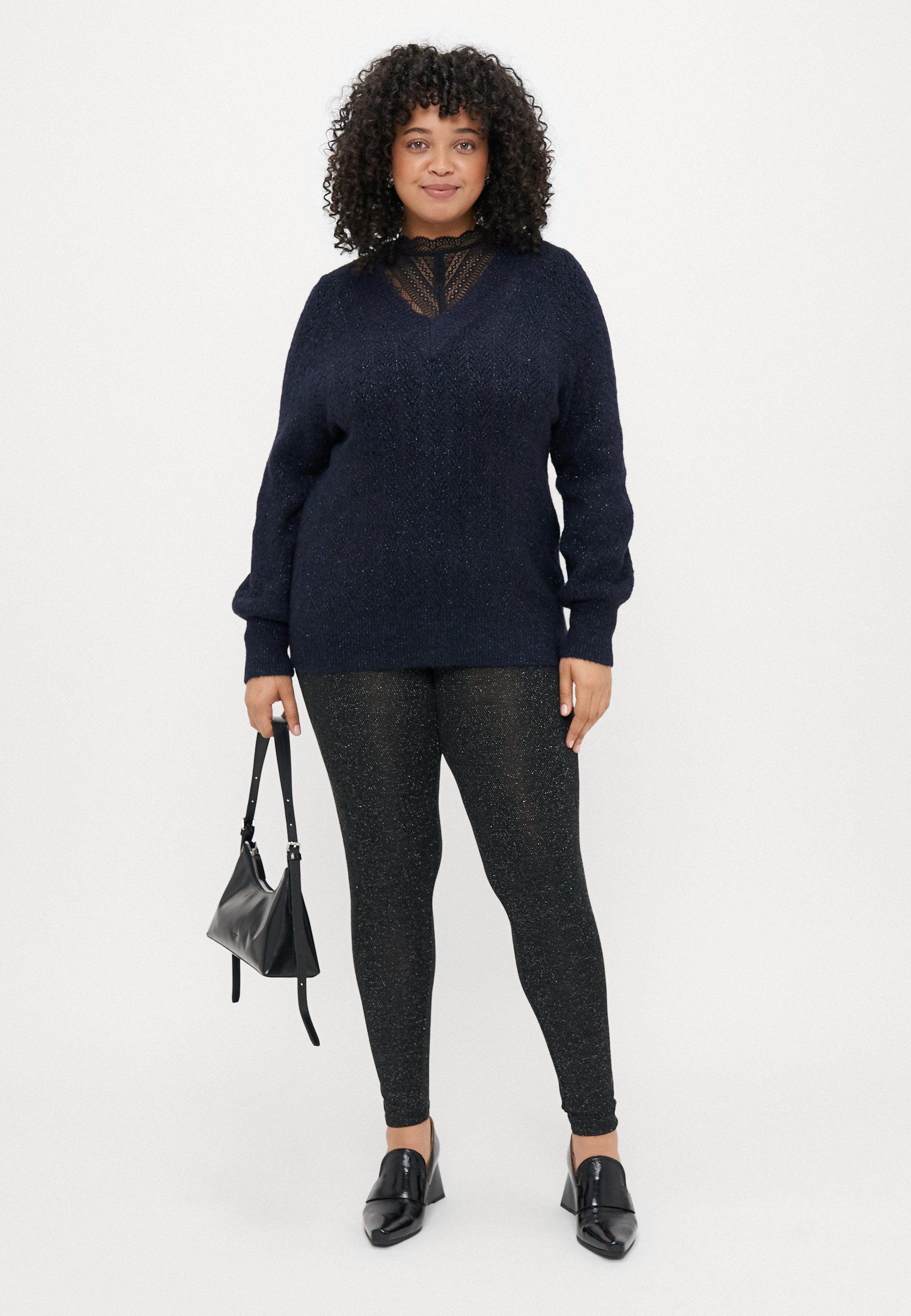 CARLUCILLA GLITTER V NECK  Media 2