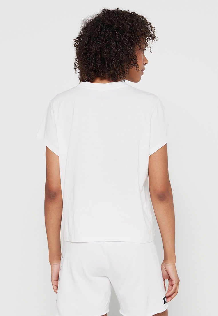 DKNY Sport