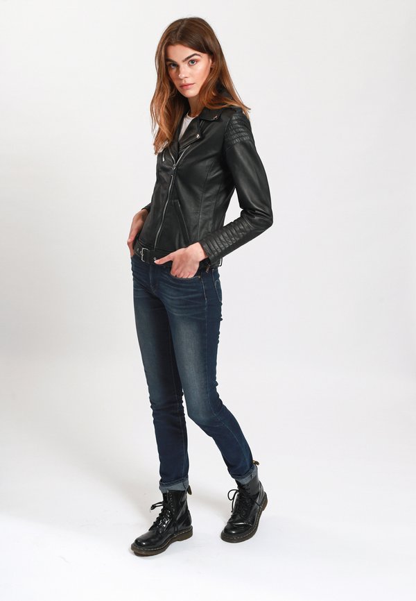 Lee Cooper BOJANA