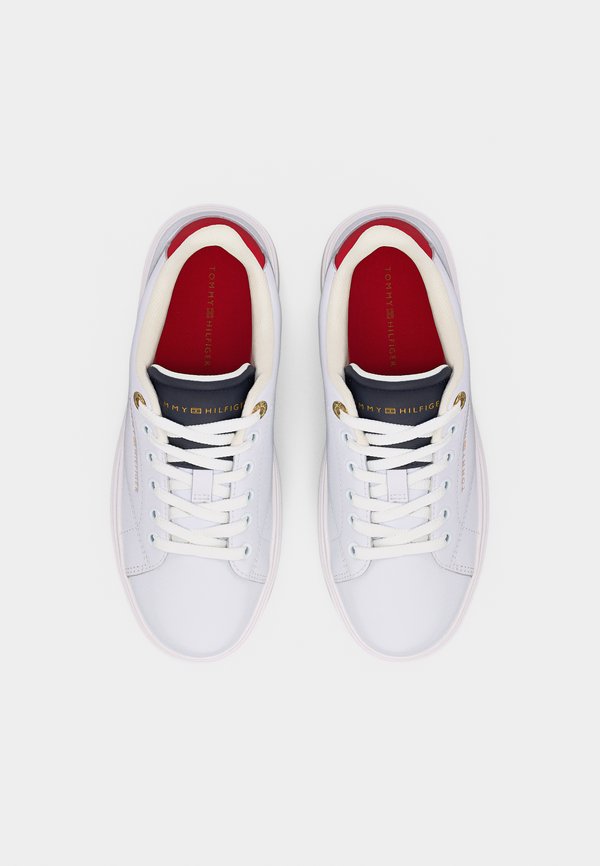 Tommy Hilfiger FEMININE CUPSOLE