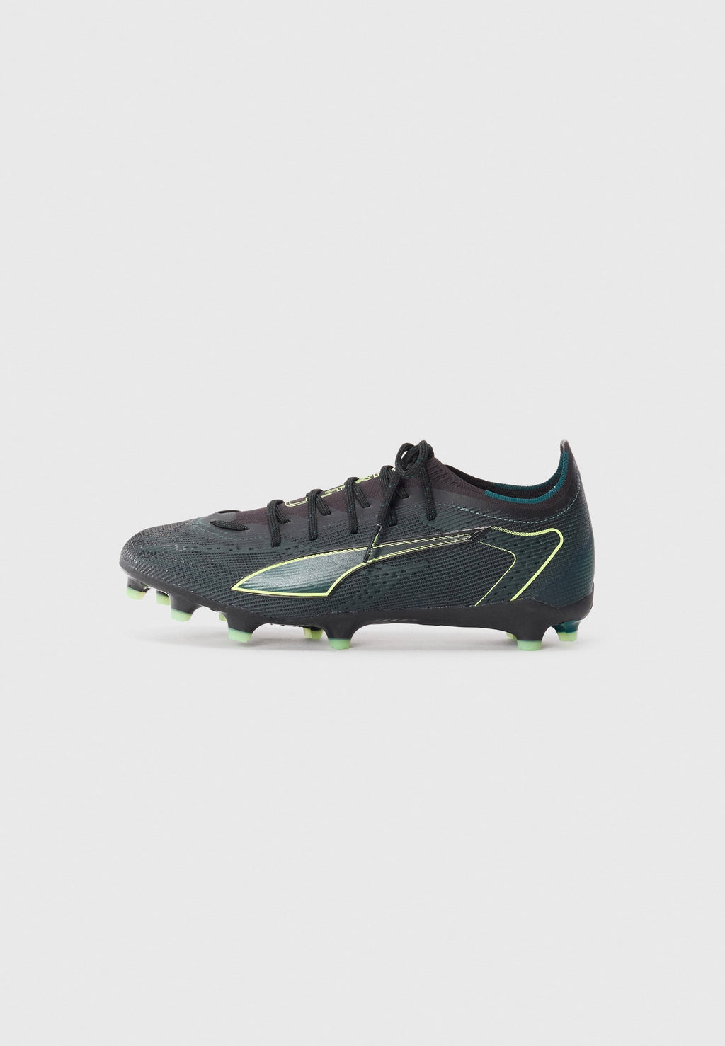 Puma ULTRA 6 PRO
