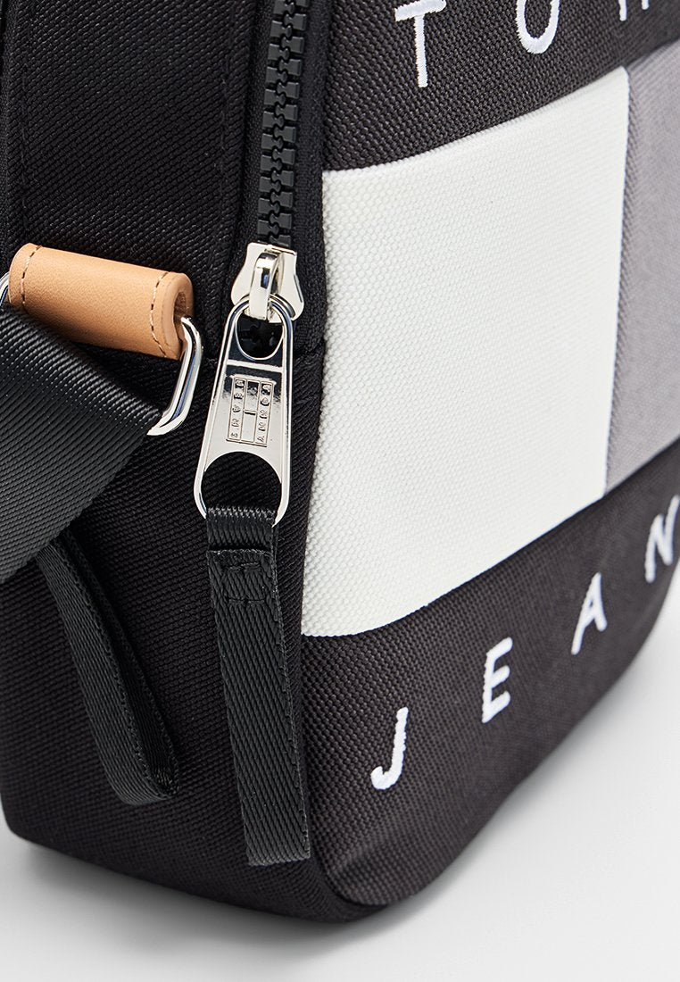 Tommy Jeans