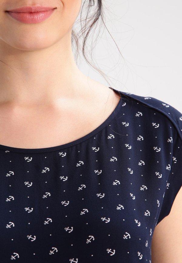 Esprit Maternity