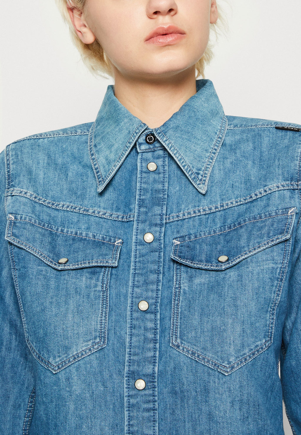 70'S SLIM SHIRT Media 6