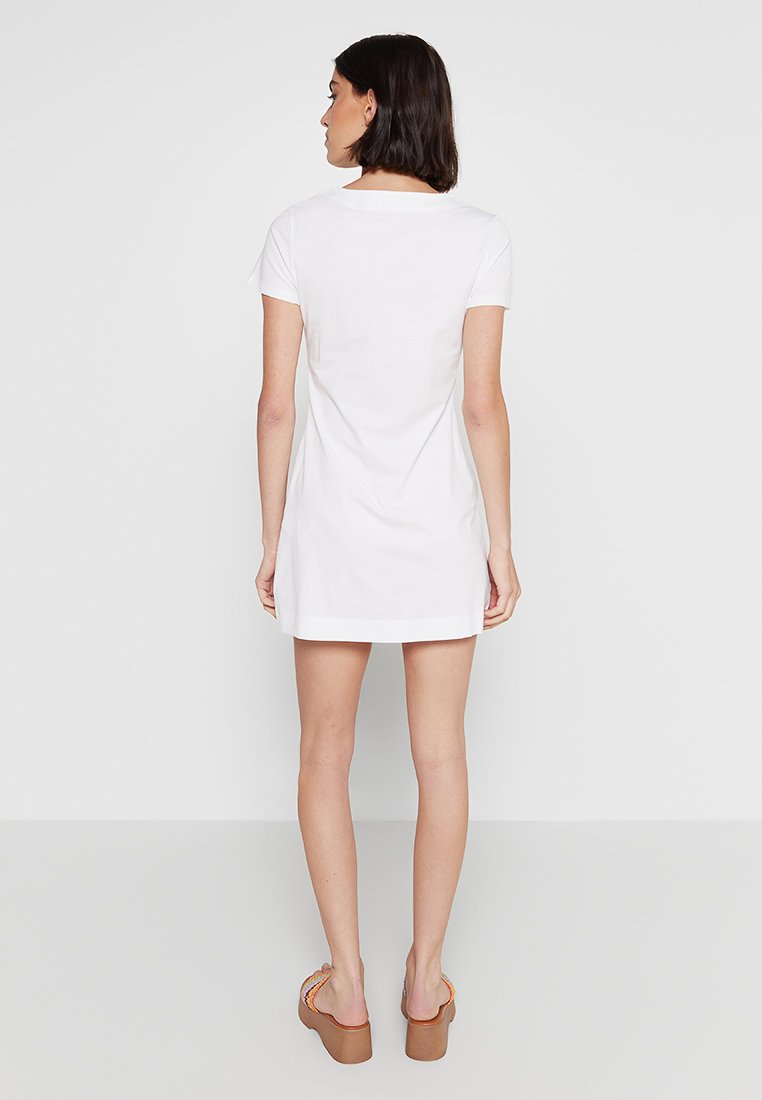 Love Moschino