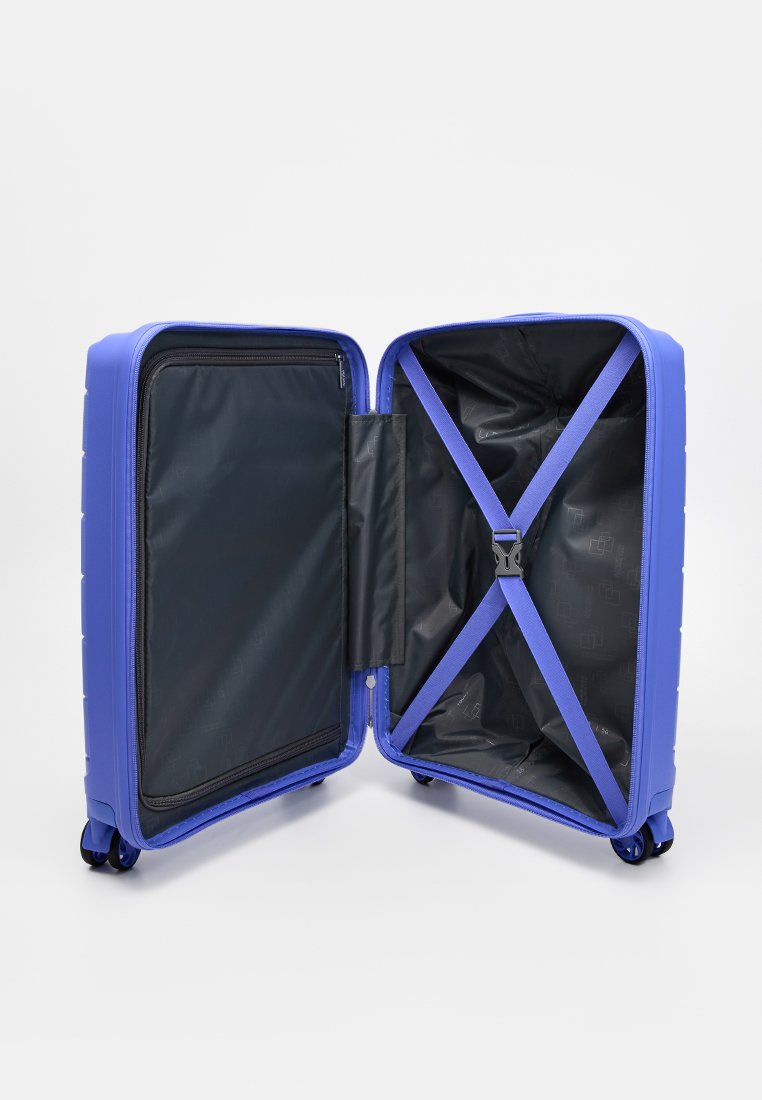 American Tourister SPINNER