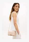 Tommy Hilfiger HER CHAIN CROSSOVER - Cross body bag - misty blush