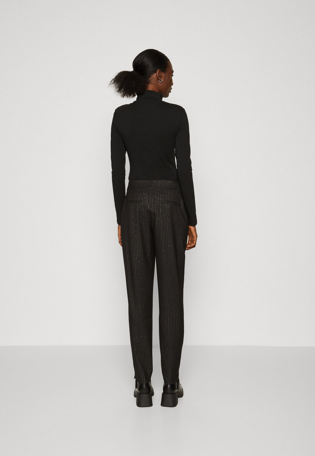 ONLKATNIS PINSTRIPE Media 4