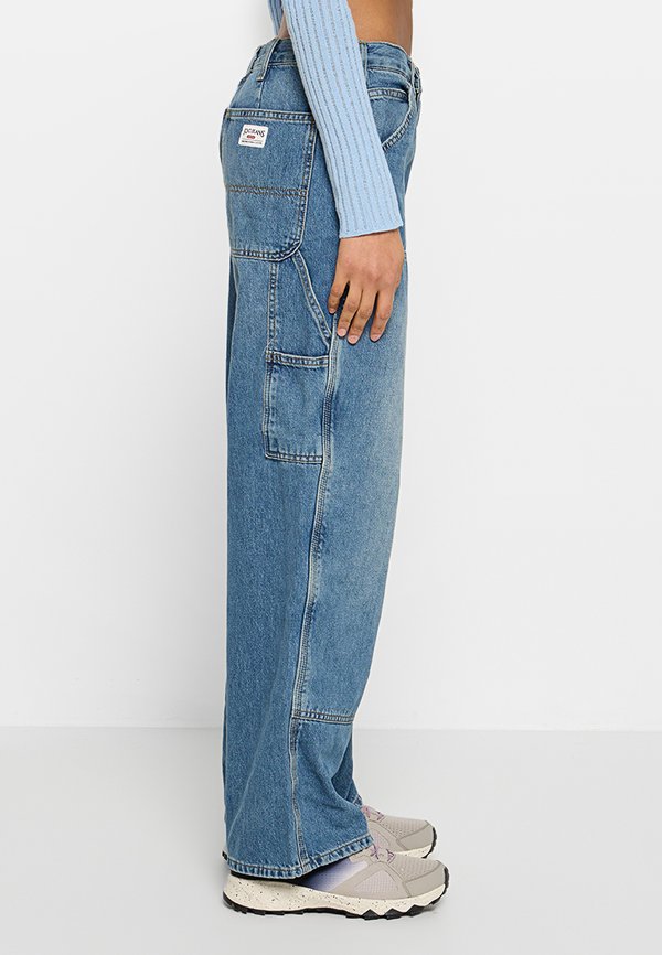 BDG Urban Outfitters