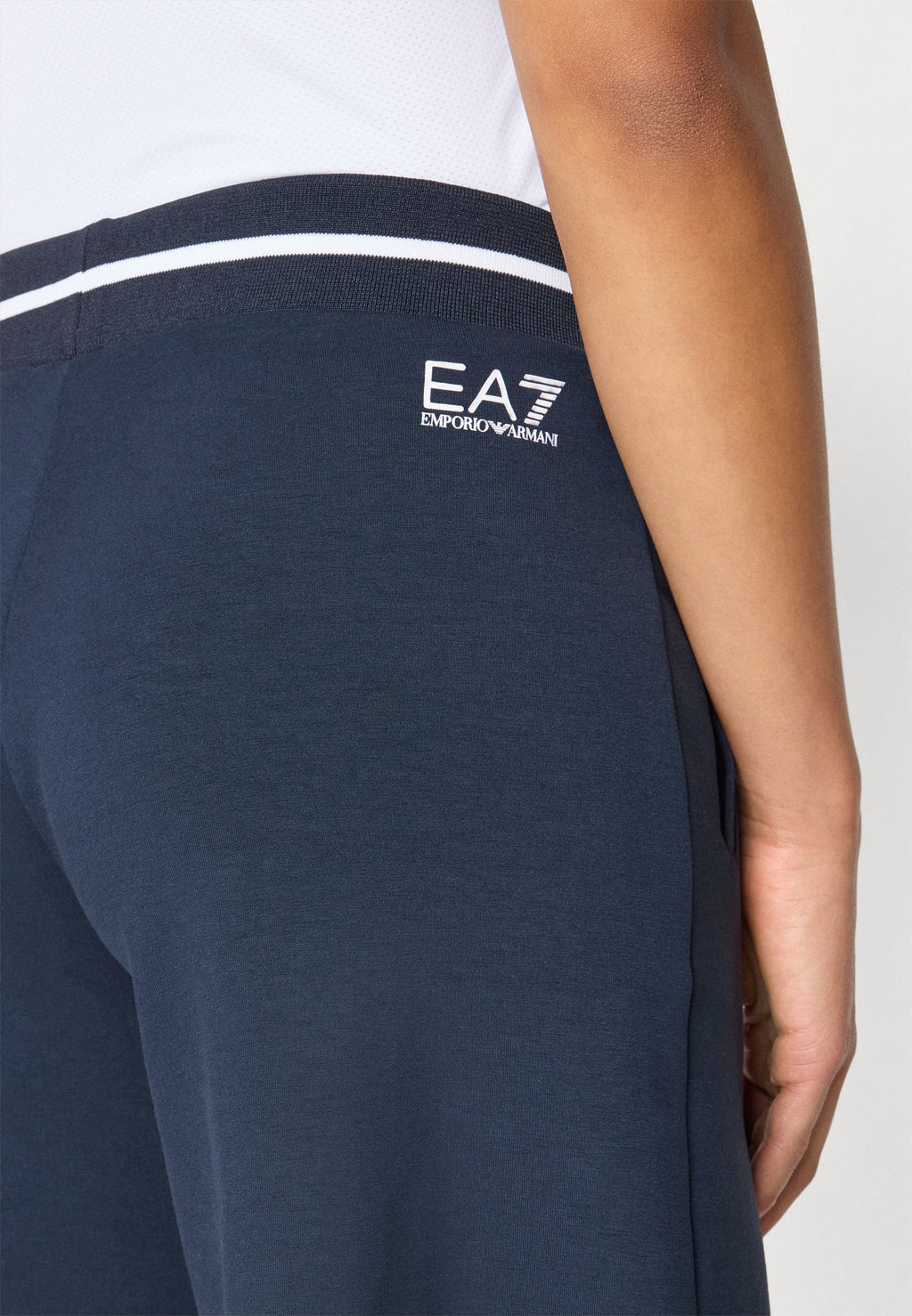 SHORTS Media 5