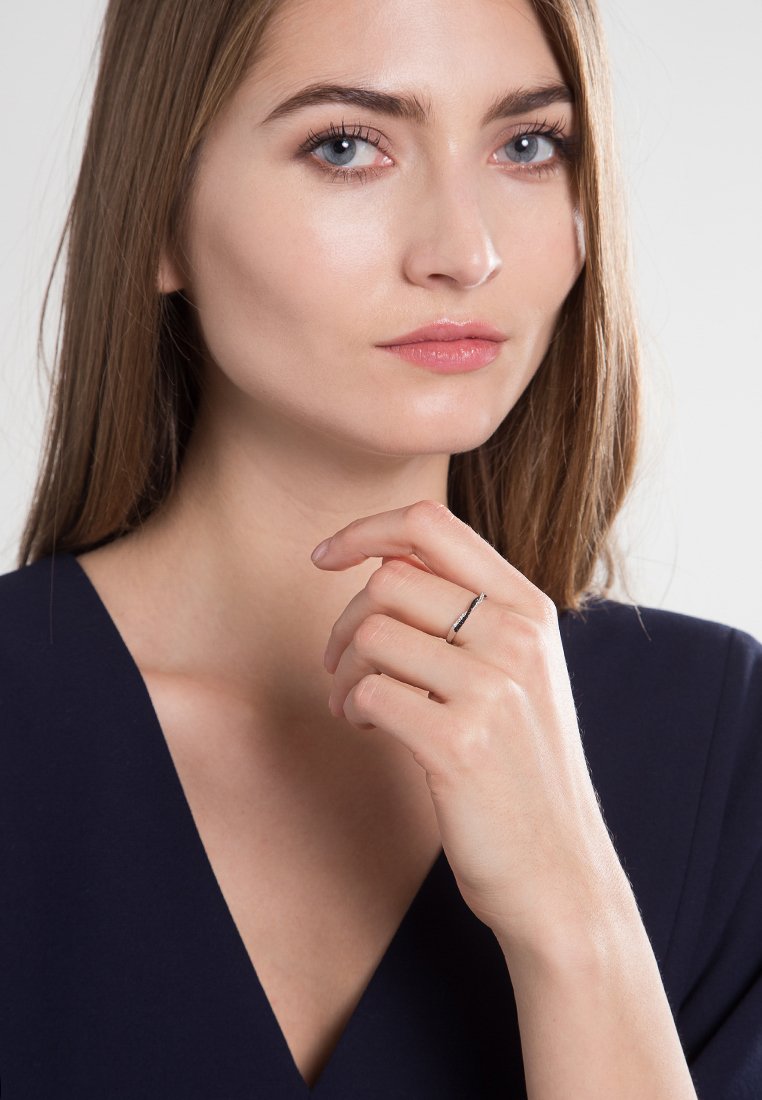 Le Diamantaire EN NOIR ET BLANC