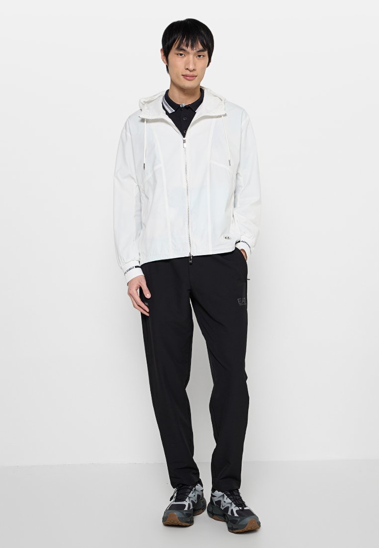 Armani Exchange Leichte Jacke Media 2
