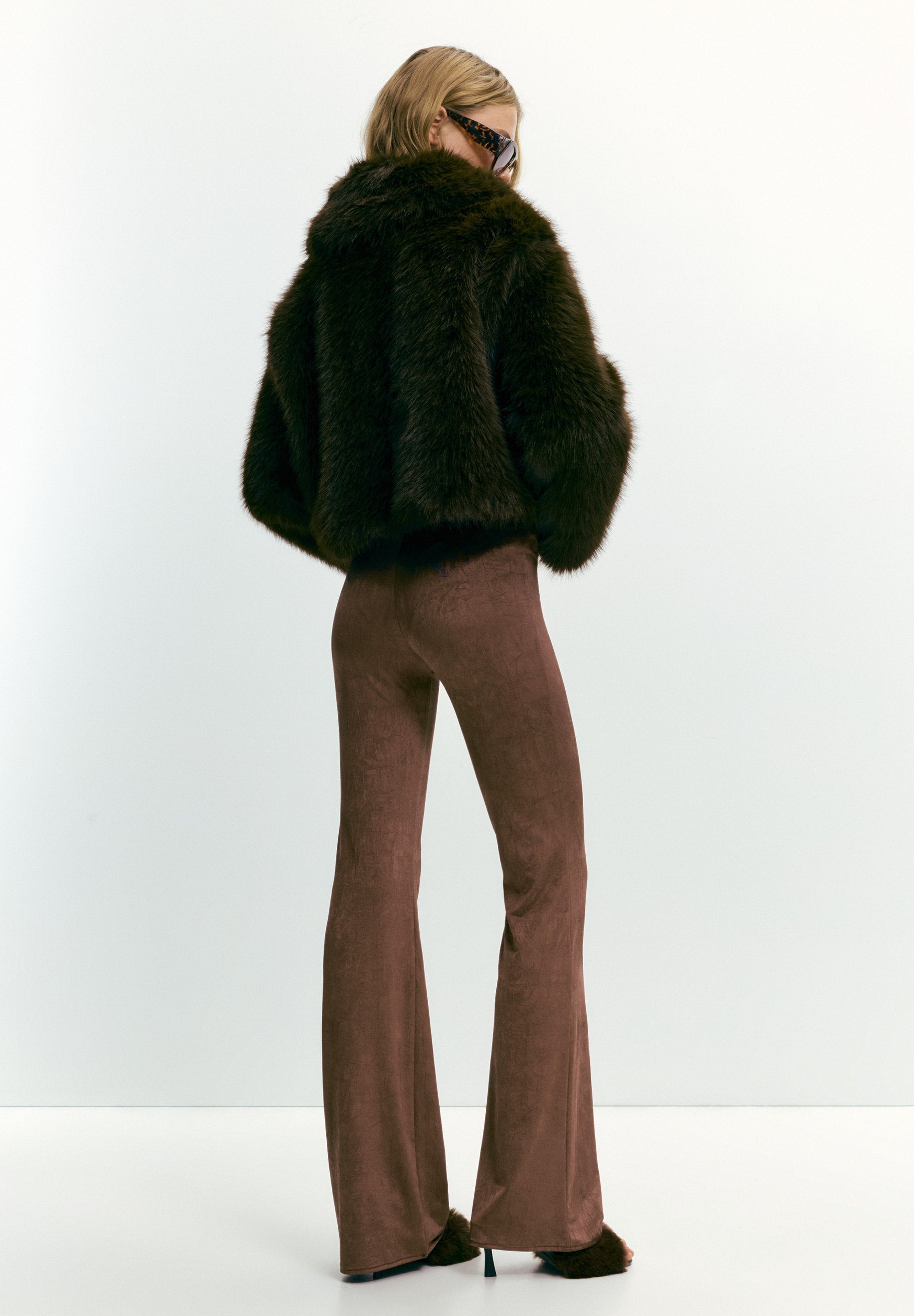 PULL&BEAR TEXTURED BELL BOTTOM
