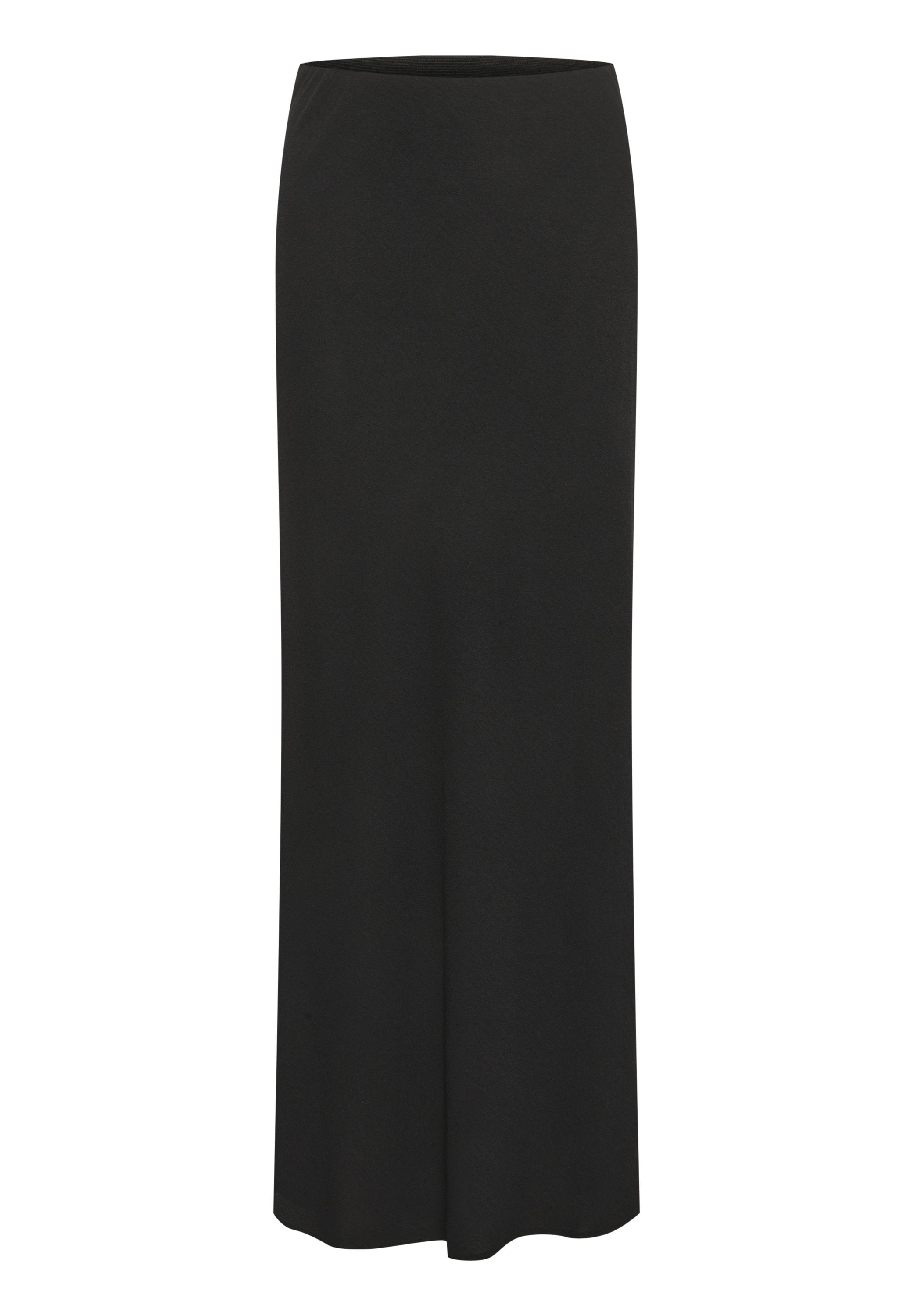Schwarzer Maxikleid im lässigen Schnitt, aus weichem Stoff mit glatter Textur, einfachem Design und ohne sichtbare Verzierungen.