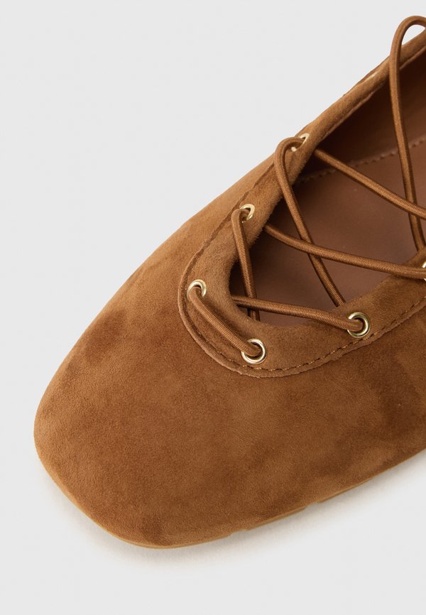 Steve Madden POINTE