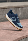 Nike Sportswear AIR FORCE 1 07 LV8 - Trainers - navy/worn blue/summit white/med brown