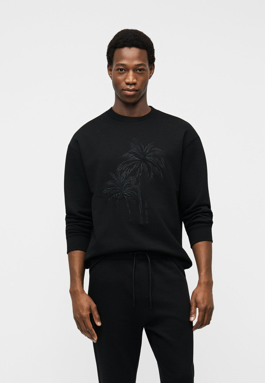CREW NECK Media 3