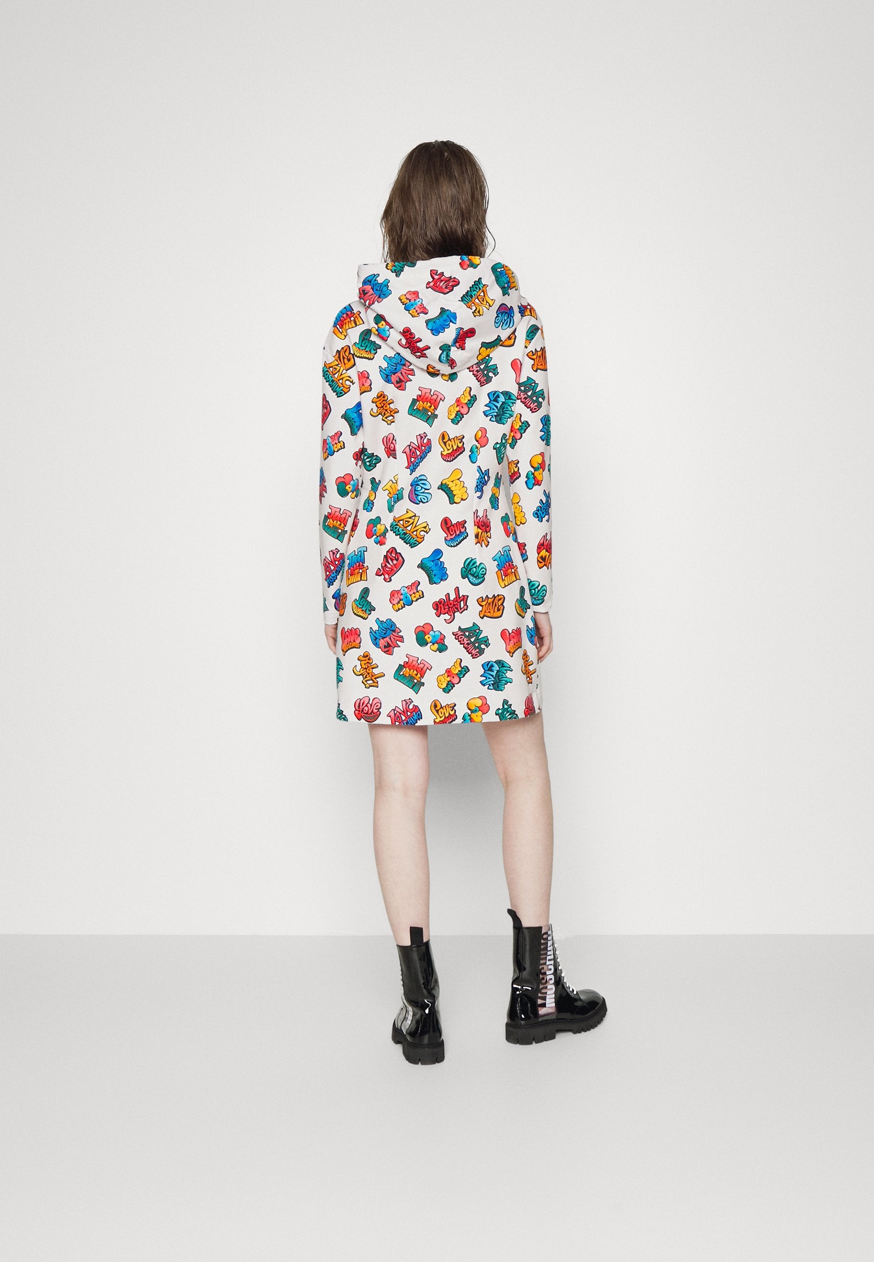 Love Moschino