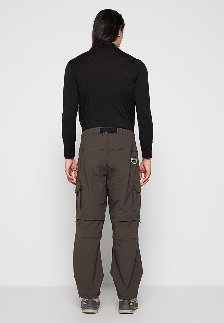 EA7 Emporio Armani Outdoor-Hose Media 3