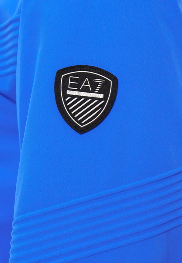 EA7 Emporio Armani