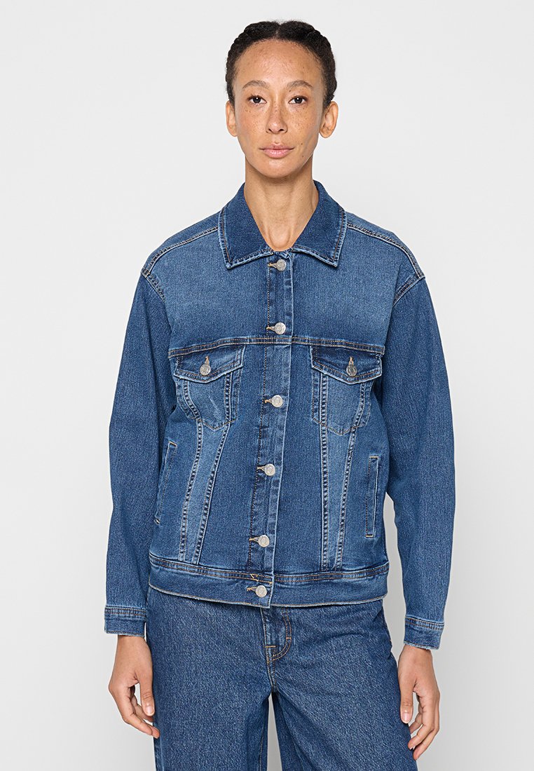 ONLKONA OVERSIZED Media 1