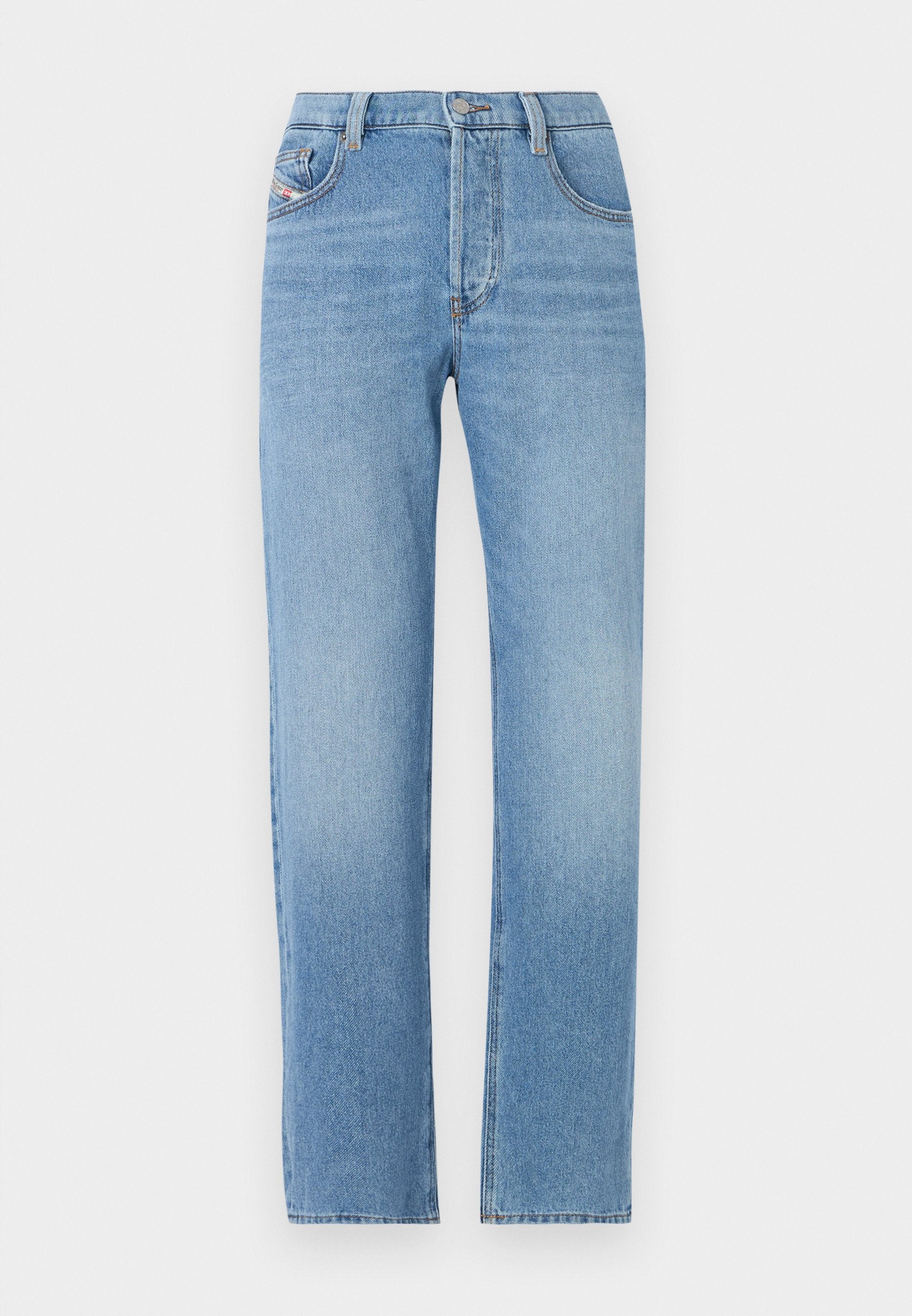 Hellblaue Denim-Jeans mit geradem Bein, Knopfverschluss, fünf Taschen und subtiler, verblasster Textur. Klassische Jeans-Silhouette.