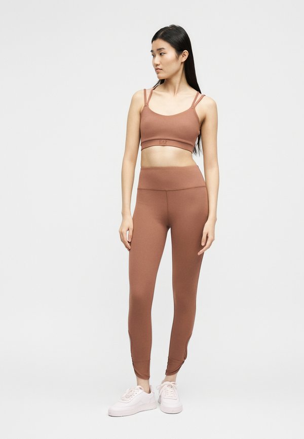 EA7 Emporio Armani