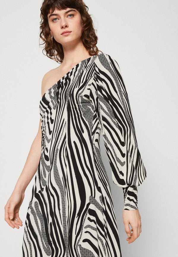 Gestuz ODA ONE SHOULDER DRESS