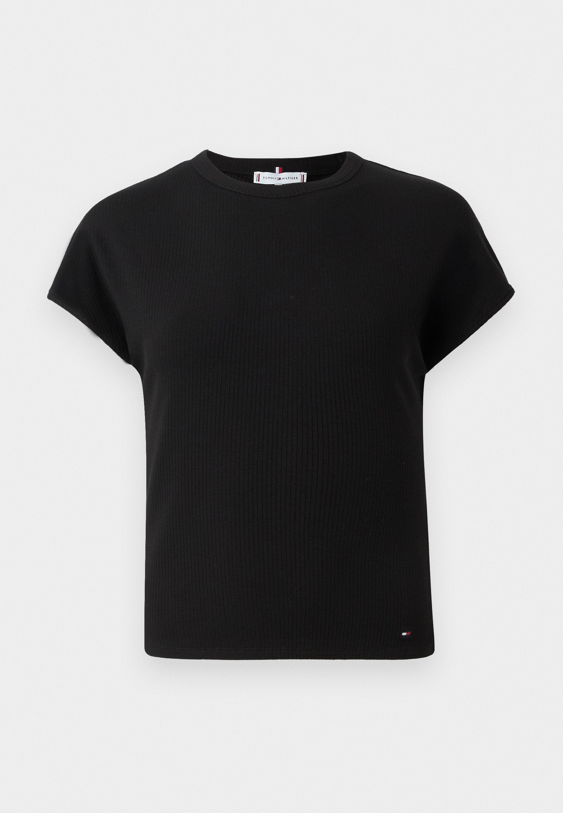 SLIM TEE Media 1