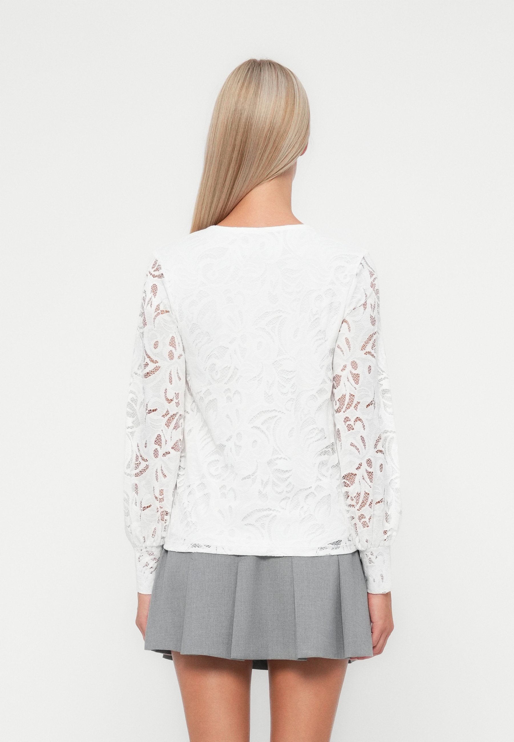 VILA VISTASIA V NECK