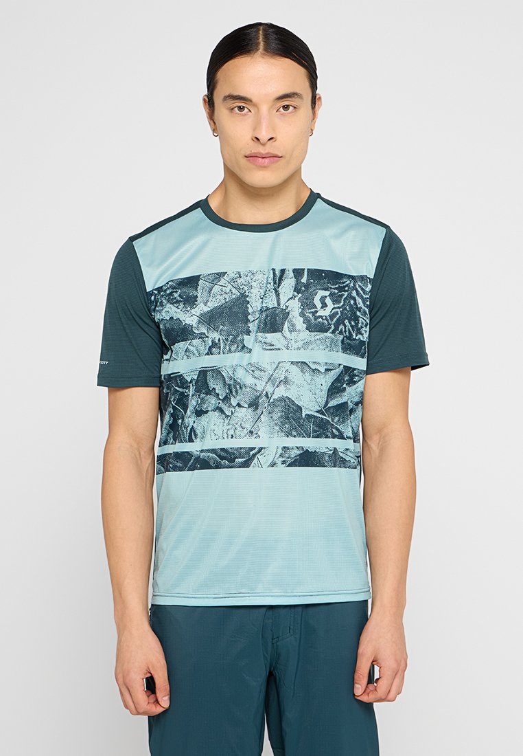 REGULAR FIT Media 1