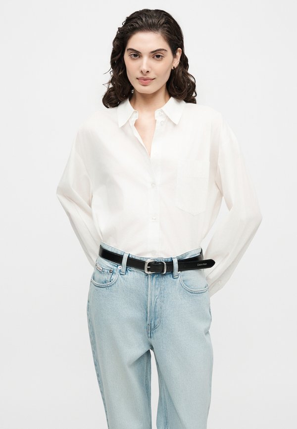Calvin Klein Jeans NEW MOM JEAN