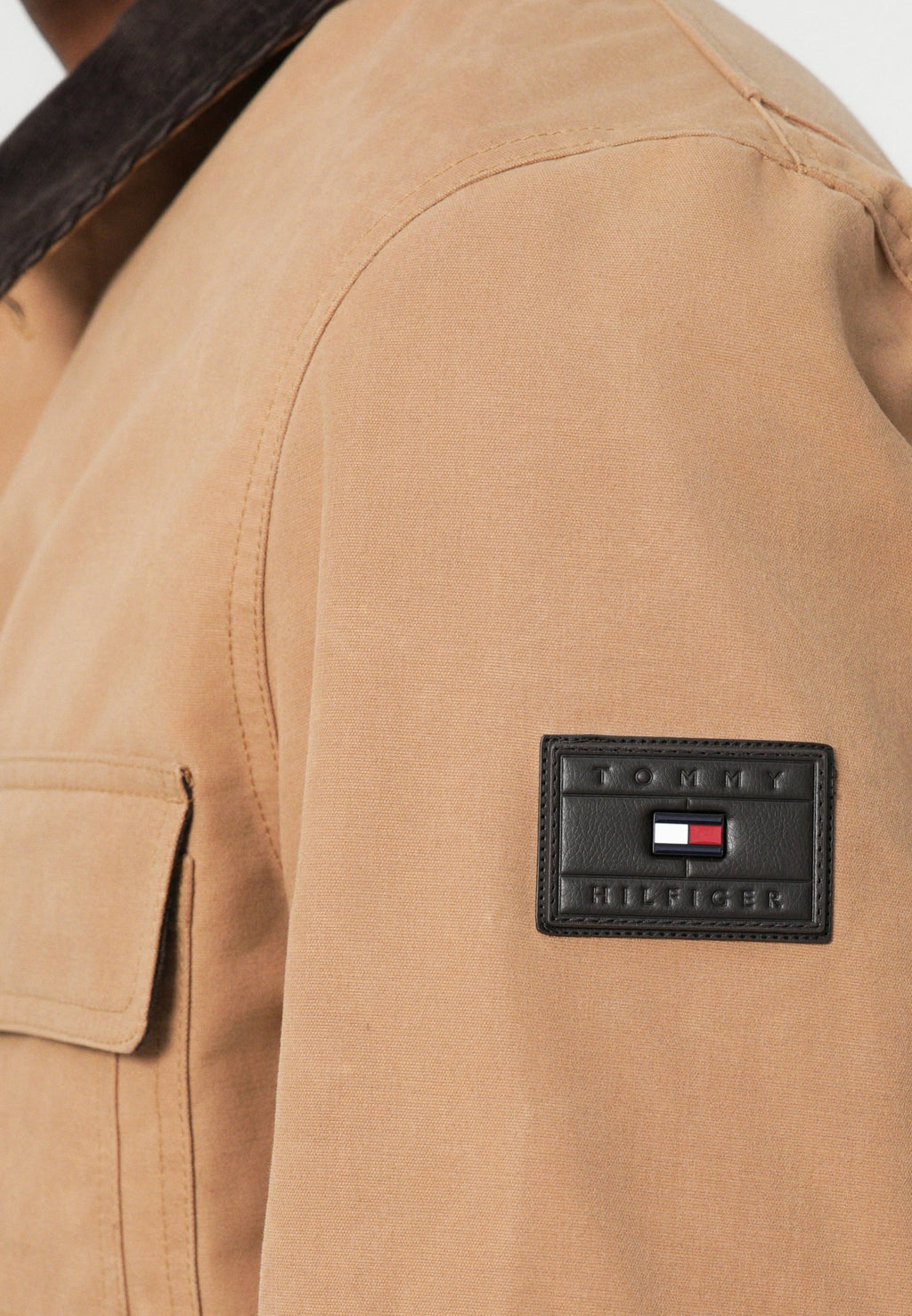 RELAXED WAXED BARN JACKET Media 6