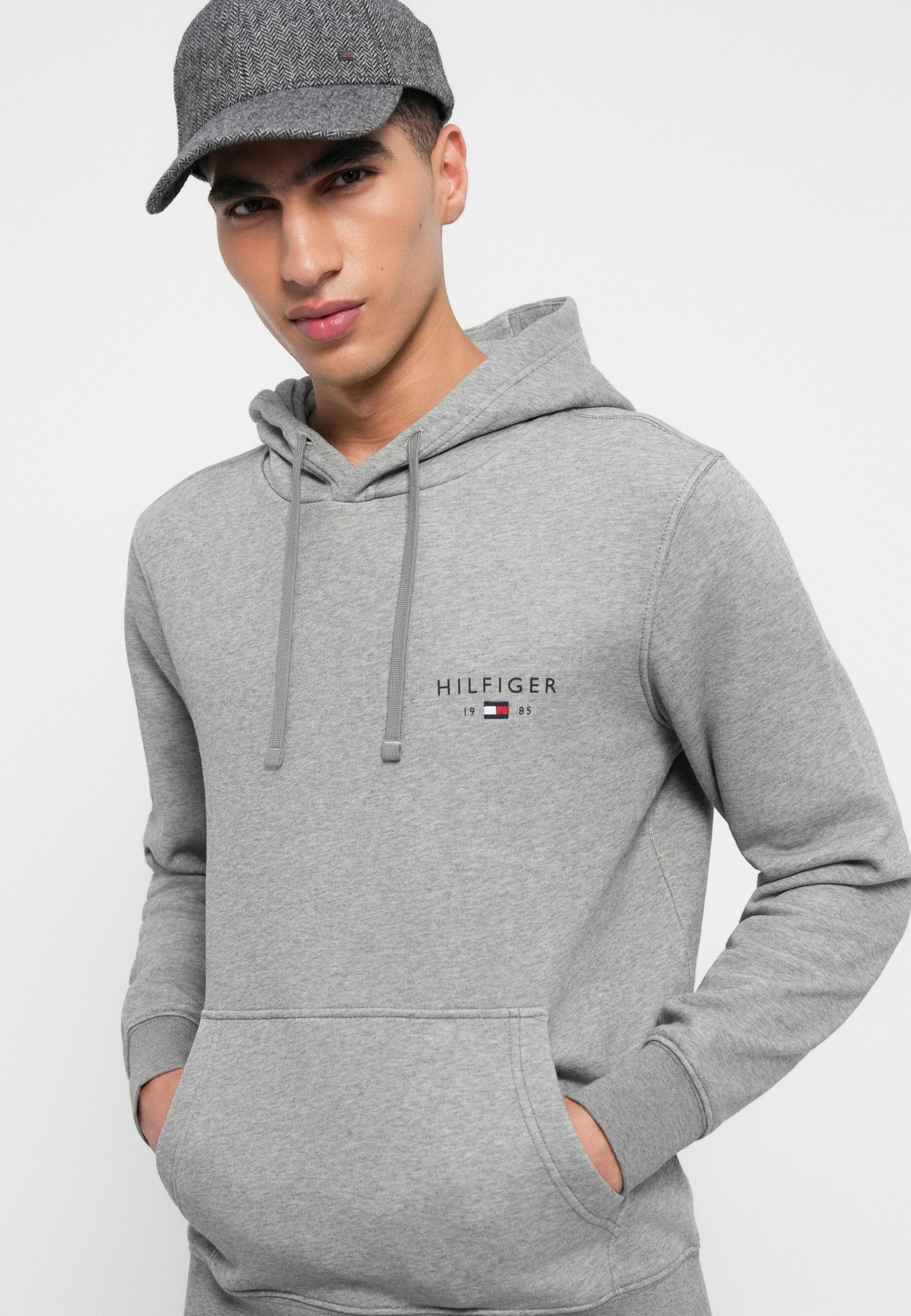 BRAND LOVE SMALL HOODIE Media 5