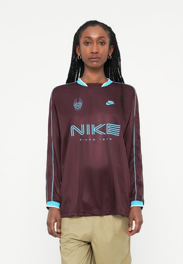 Nike Sportswear