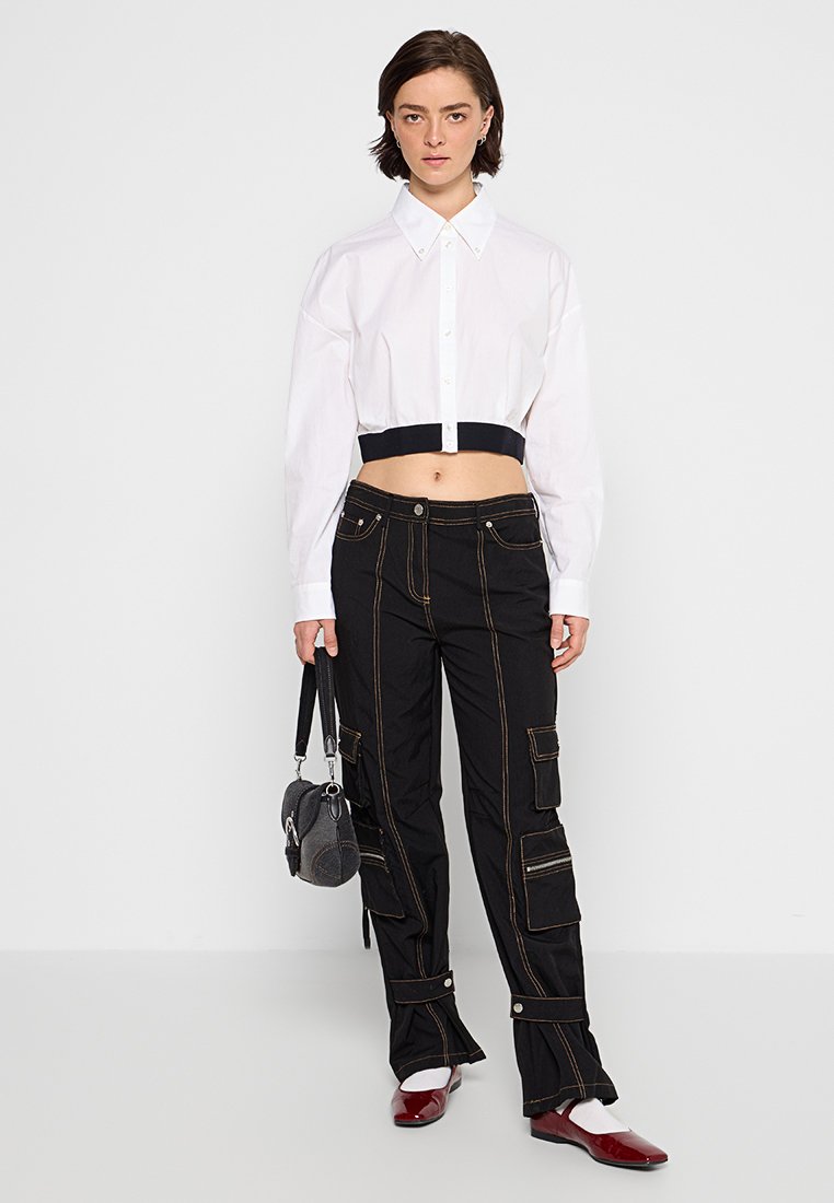DKNY