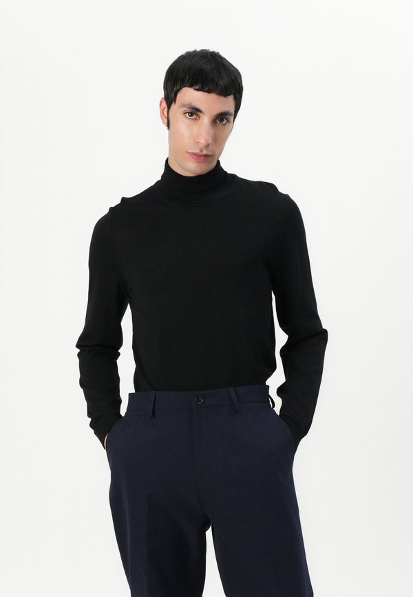 Calvin Klein TECH HALF TROUSER